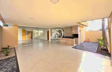 Imagem: A casa em condomínio possui 3 Dormitórios, 4 Banheiros, 4