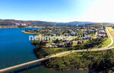 Imagem: O terreno possui 1.366m² de Área e está localizado em Alphaville