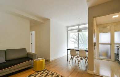 Imagem: O apartamento possui 2 Dormitórios, 2 Banheiros, 1 Vaga na