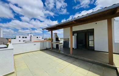 Imagem: O apartamento na cobertura possui 3 Dormitórios, 2 Banheiros