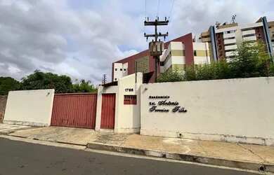 Imagem: O apartamento possui 3 Dormitórios, 3 Banheiros, 2 Vagas na