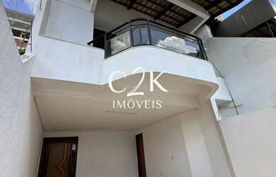 Imagem: O depósito possui 2 Vagas na garagem, 223m² de Área e está