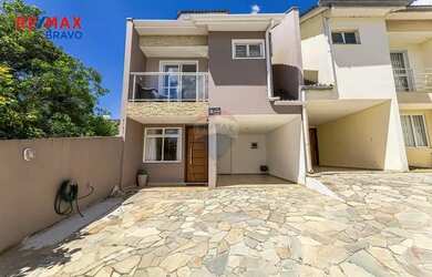 Imagem: Sobrado à venda em condomínio, 3 Q (1 suíte), 2 vagas de