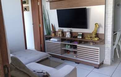 Imagem: A casa possui 3 Dormitórios, 1 Banheiro, 2 Vagas na garagem