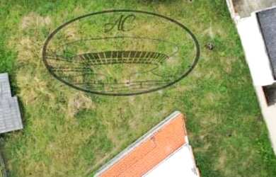 Imagem: O terreno possui Imóvel novo e está localizado em Tribobó