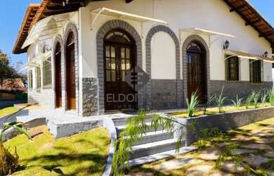 Imagem: A casa em condomínio possui 3 Dormitórios, 3 Banheiros, 4