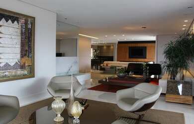 Imagem 8: Apartamento de 366 metros quadrados no bairro Vila da Serra com 4 quartos