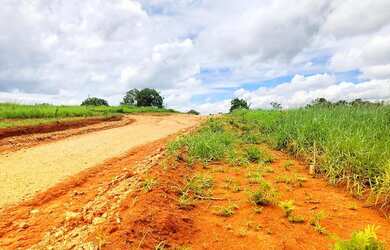 Imagem: O terreno possui 1000m² de Área e está localizado em Jaboticatubas