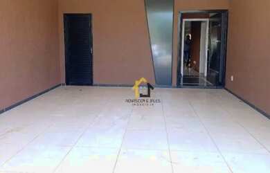 Imagem: A casa em condomínio possui 3 Dormitórios, 2 Banheiros, 4