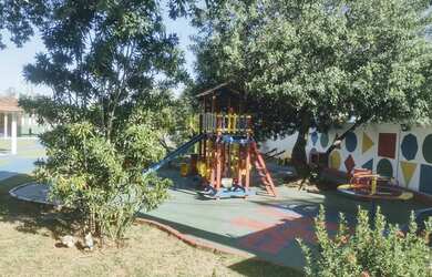 Imagem: A casa em condomínio possui 3 Dormitórios, 3 Banheiros, 2