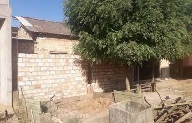 Imagem: A casa à venda possui 3 Dormitórios e 2 Banheiros e está