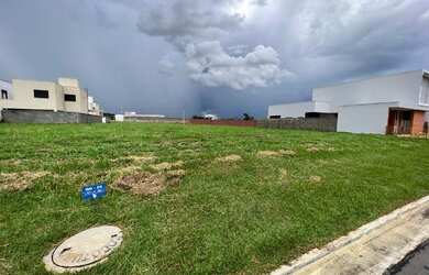 Imagem 2: Lote Jardins Bolonha. 300m² de Área