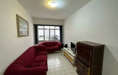 Imagem: O apartamento possui 1 Dormitório, 1 Banheiro, 40m² de Área