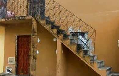 Imagem: A casa possui 2 Dormitórios, 1 Banheiro e está localizado