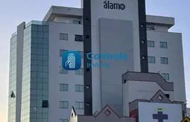 Imagem 2: Sala comercial com garagem no bairro Agronômica, em Florianópolis