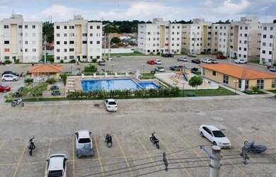 Imagem: O apartamento possui 2 Dormitórios, 1 Banheiro, 1 Vaga na garagem