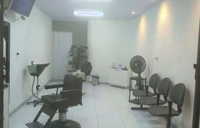 Imagem: A casa possui 1 Banheiro, 154m² de Área e está localizado