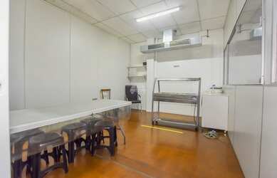 Imagem 13: Barracão para venda com 280 metros quadrados e terreno de 648 metros