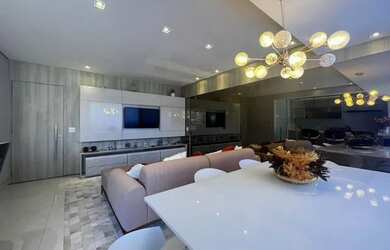 Imagem: O apartamento possui 2 Dormitórios, 1 Banheiro, 2 Vagas na