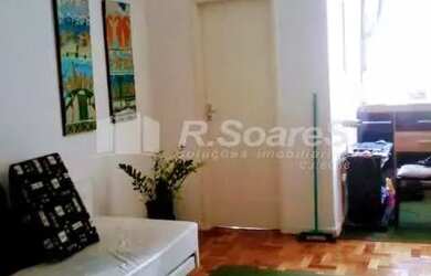 Imagem 2: Excelente oportunidade em Copacabana, posto cinco em frente a estação do metrô Cantagalo s