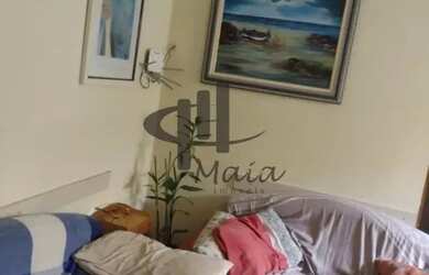 Imagem: A casa possui 4 Dormitórios, 2 Banheiros, 3 Vagas na garagem