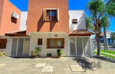 Imagem: A casa em condomínio possui 3 Dormitórios, 3 Banheiros, 2