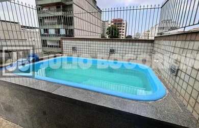 Imagem: A casa possui 3 Dormitórios, 3 Banheiros, 1 Vaga na garagem