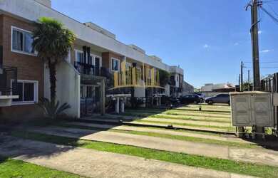 Imagem: O apartamento possui 2 Dormitórios, 1 Banheiro, 2 Vagas na