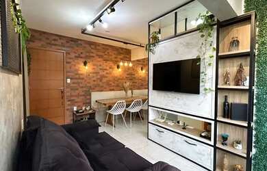 Imagem: O apartamento possui 2 Dormitórios, 2 Banheiros, 56m² de Área