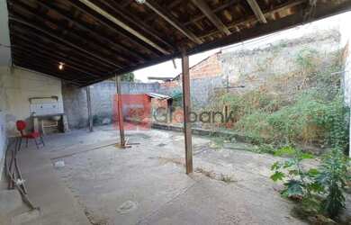 Imagem 14: Casa em Montes Claros, no bairro Major Prates, à venda