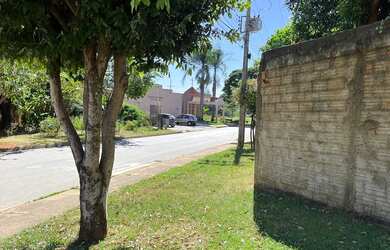 Imagem: O terreno possui 330m² de Área e está localizado em Parque
