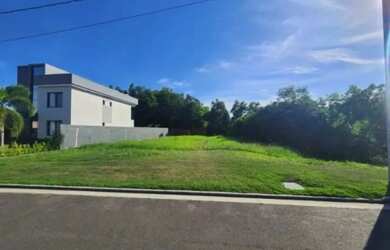 Imagem: O terreno possui 700m² de Área e está localizado em Interlagos