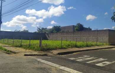 Imagem: O terreno possui 437m² de Área e está localizado em Tibery