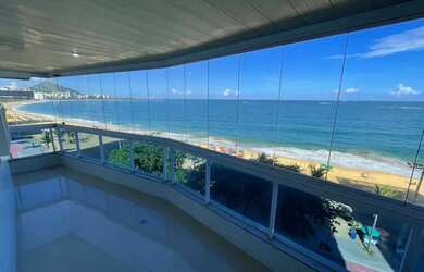 Imagem: O apartamento possui 2 Dormitórios, 2 Banheiros, 2 Vagas na