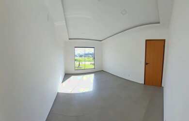 Imagem 9: Casa em Condomínio. Piscina, Churrasqueira, VarandaeImóvel novo