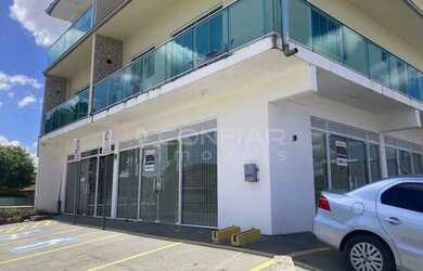 Imagem: O depósito possui 5 Vagas na garagem, 50m² de Área e está