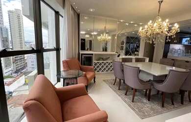 Imagem: O apartamento possui 3 Dormitórios, 4 Banheiros, 2 Vagas na