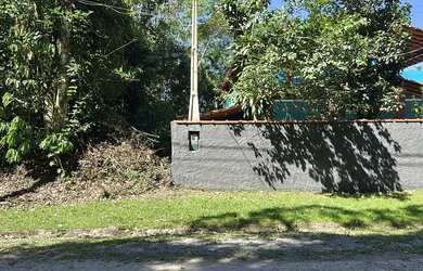 Imagem: A chácara possui 1.040m² de Área e está localizado em Baeta