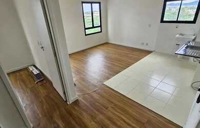 Imagem: O apartamento possui 1 Dormitório, 1 Banheiro, 1 Vaga na garagem