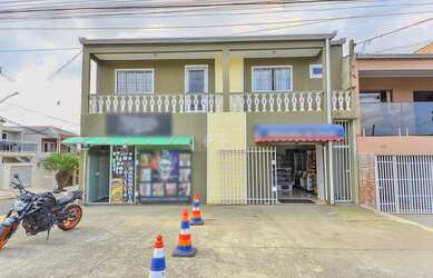 Imagem: O depósito possui 5 Vagas na garagem, 205m² de Área e está