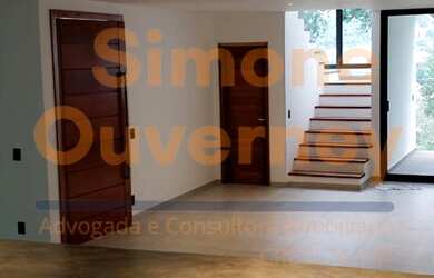 Imagem: A casa possui 4 Dormitórios, 4 Banheiros, 2 Vagas na garagem