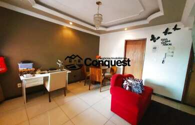 Imagem: A casa possui 3 Dormitórios, 1 Banheiro, 4 Vagas na garagem