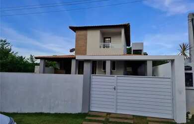 Imagem: A casa em condomínio possui 4 Dormitórios, 2 Banheiros, 2