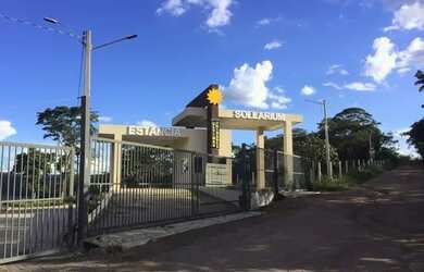 Imagem: O terreno possui 1000m² de Área e está localizado em Conjunto