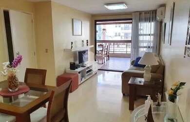 Imagem: O apartamento possui 3 Dormitórios, 2 Banheiros, 3 Vagas na