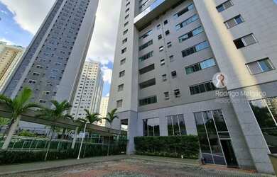 Imagem: O apartamento possui 1 Dormitório, 1 Banheiro, 2 Vagas na garagem