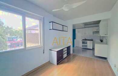 Imagem: O apartamento possui 1 Dormitório, 1 Banheiro, 1 Vaga na garagem