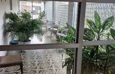 Imagem: A casa possui 5 Dormitórios, 5 Banheiros, 2 Vagas na garagem