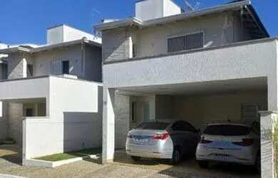 Imagem: A casa em condomínio possui 3 Dormitórios, 5 Banheiros, 2