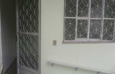 Imagem: A casa possui 1 Dormitório, 1 Banheiro, 34m² de Área e está